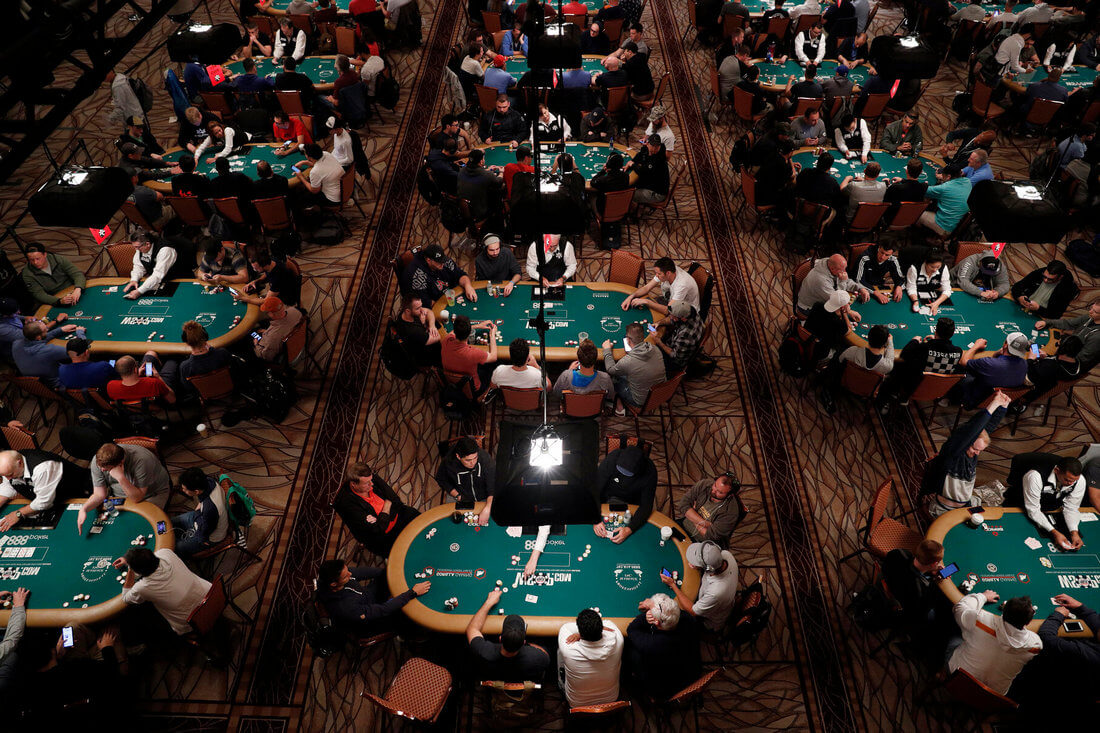 Comment jouer au Poker de base comme un pro?