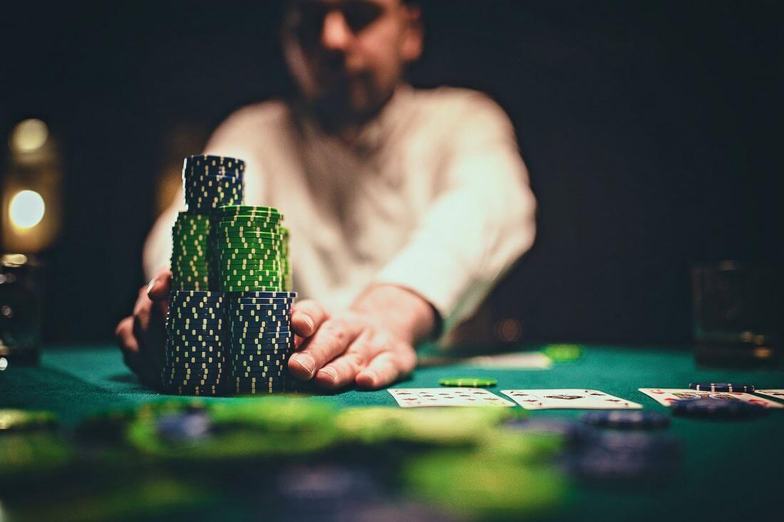12 livres sur le jeu, le casino, le poker et les paris